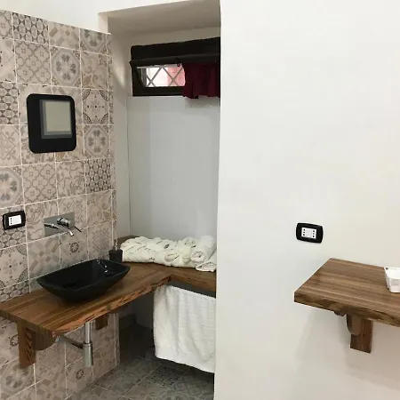 Domus Luis Bed & Breakfast Ercolano